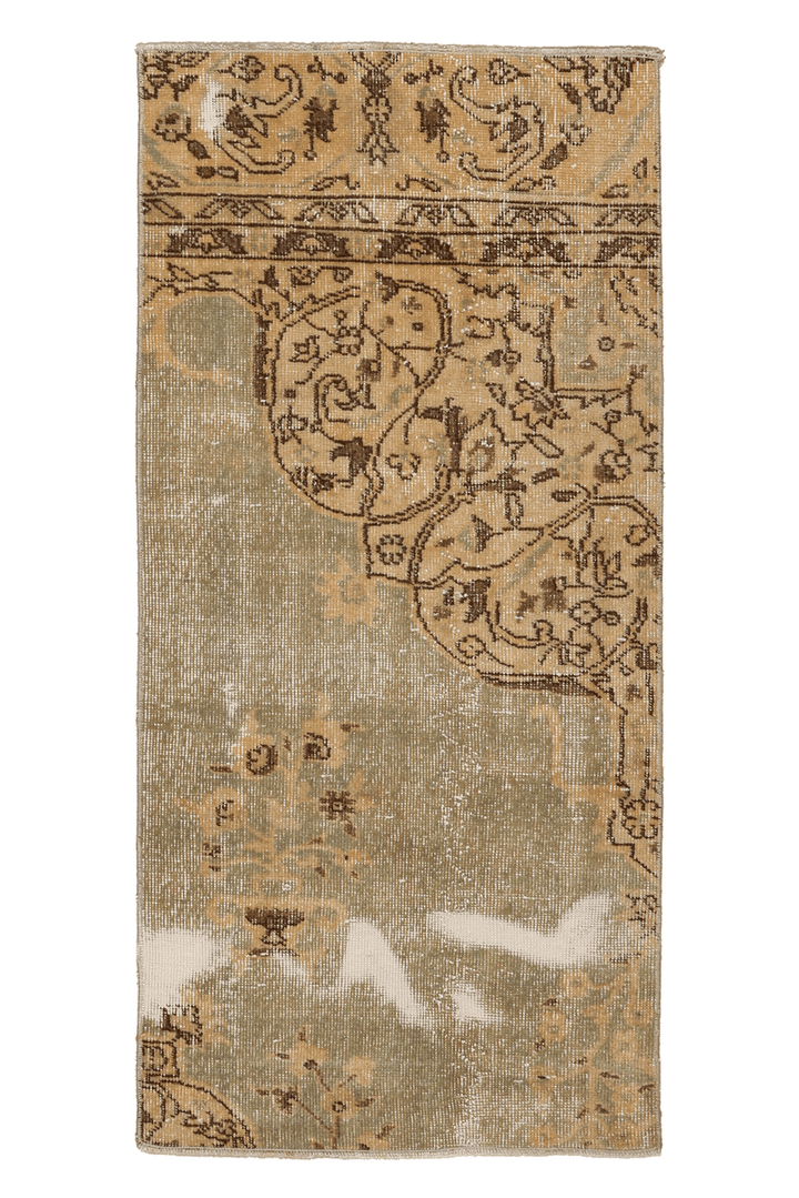 Vintage Isparta Turkish Doormat 2x5 ft — Beige & Green Distressed