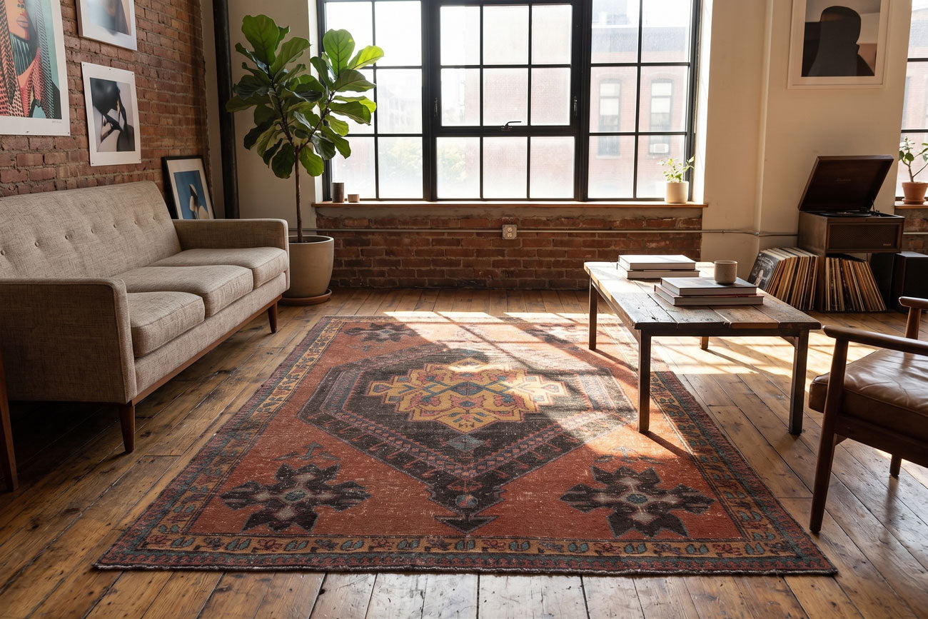 Vintage Persian Rugs: The Complete 2026 Guide | alarug – Alarug