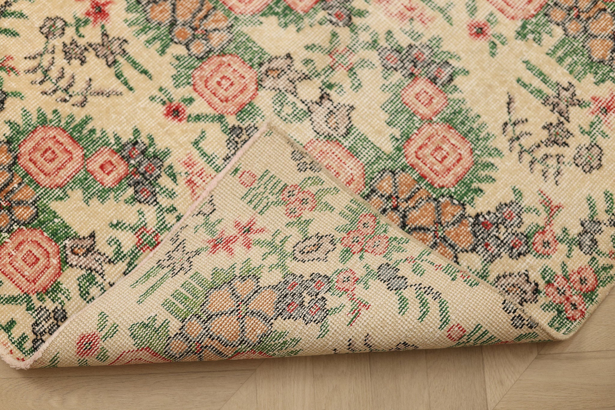 Vintage Isparta Turkish Runner Rug 3x6 ft — Beige & Pink Floral