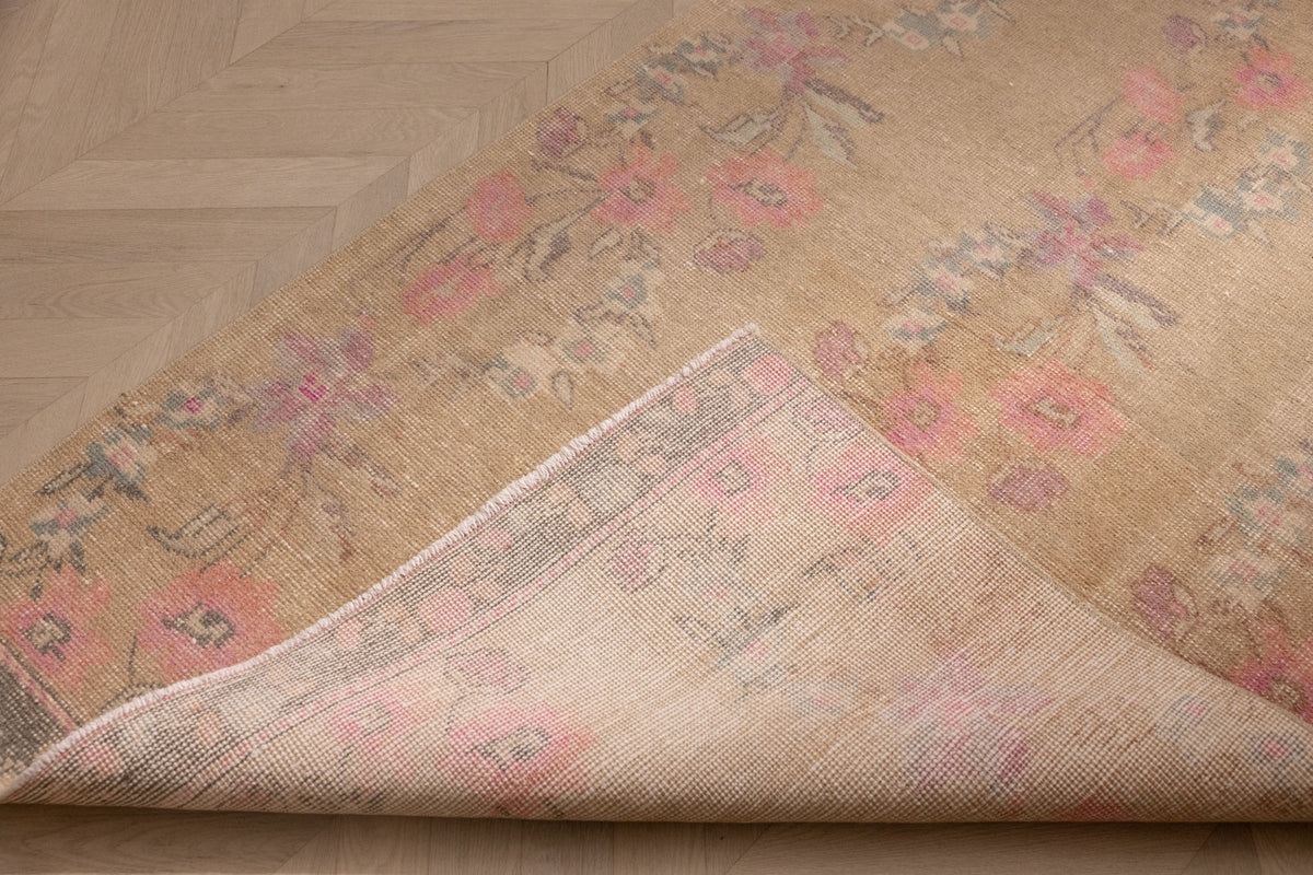 Vintage Isparta Turkish Area Rug 3x8 ft — Beige & Pink Floral