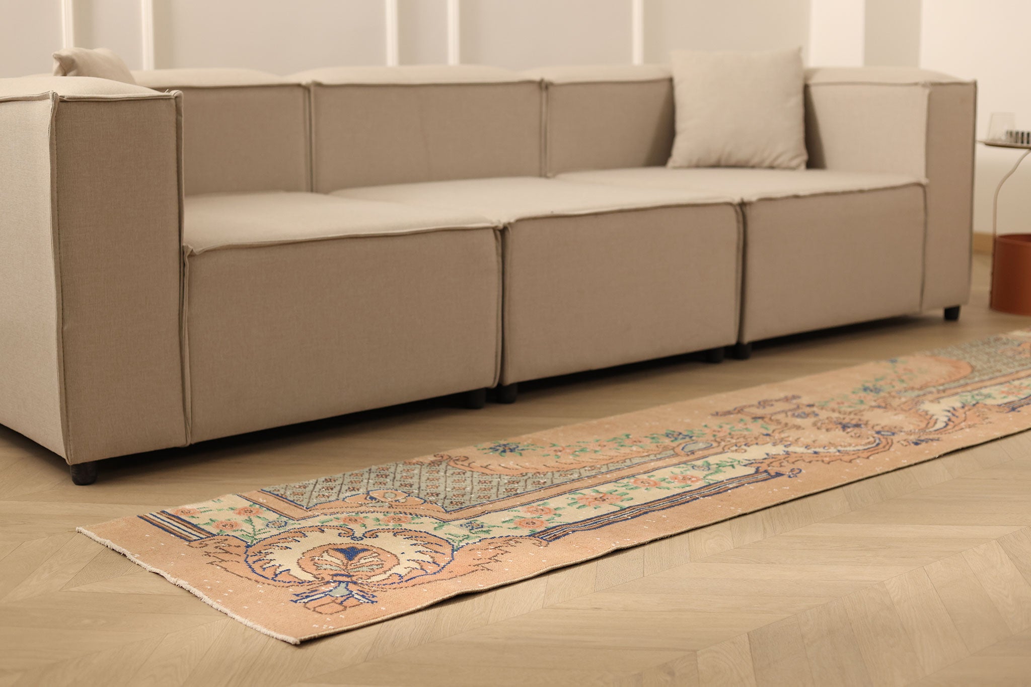 Vintage Isparta Turkish Runner Rug 2x9 ft — Beige Floral