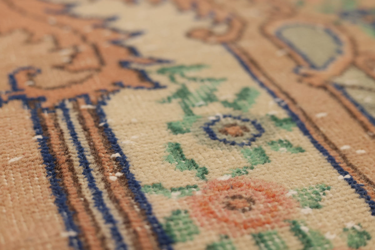 Vintage Isparta Turkish Runner Rug 2x9 ft — Beige Floral