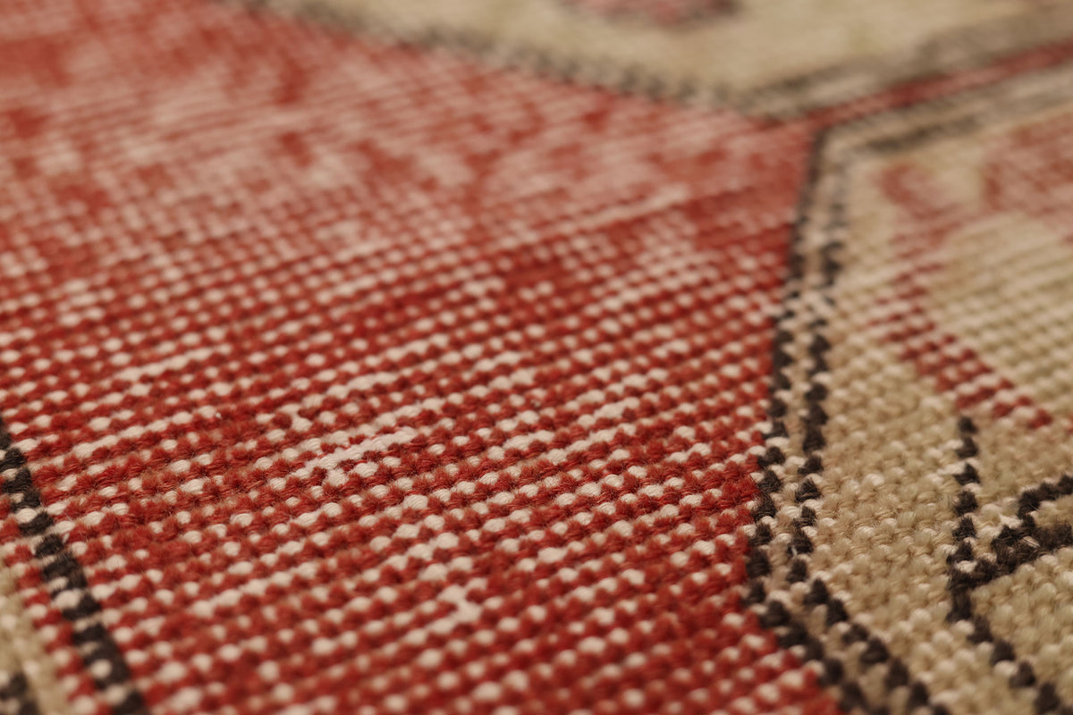 Vintage Niğde Turkish Runner Rug 2x8 ft — Red & Beige Geometric (No. 21553)