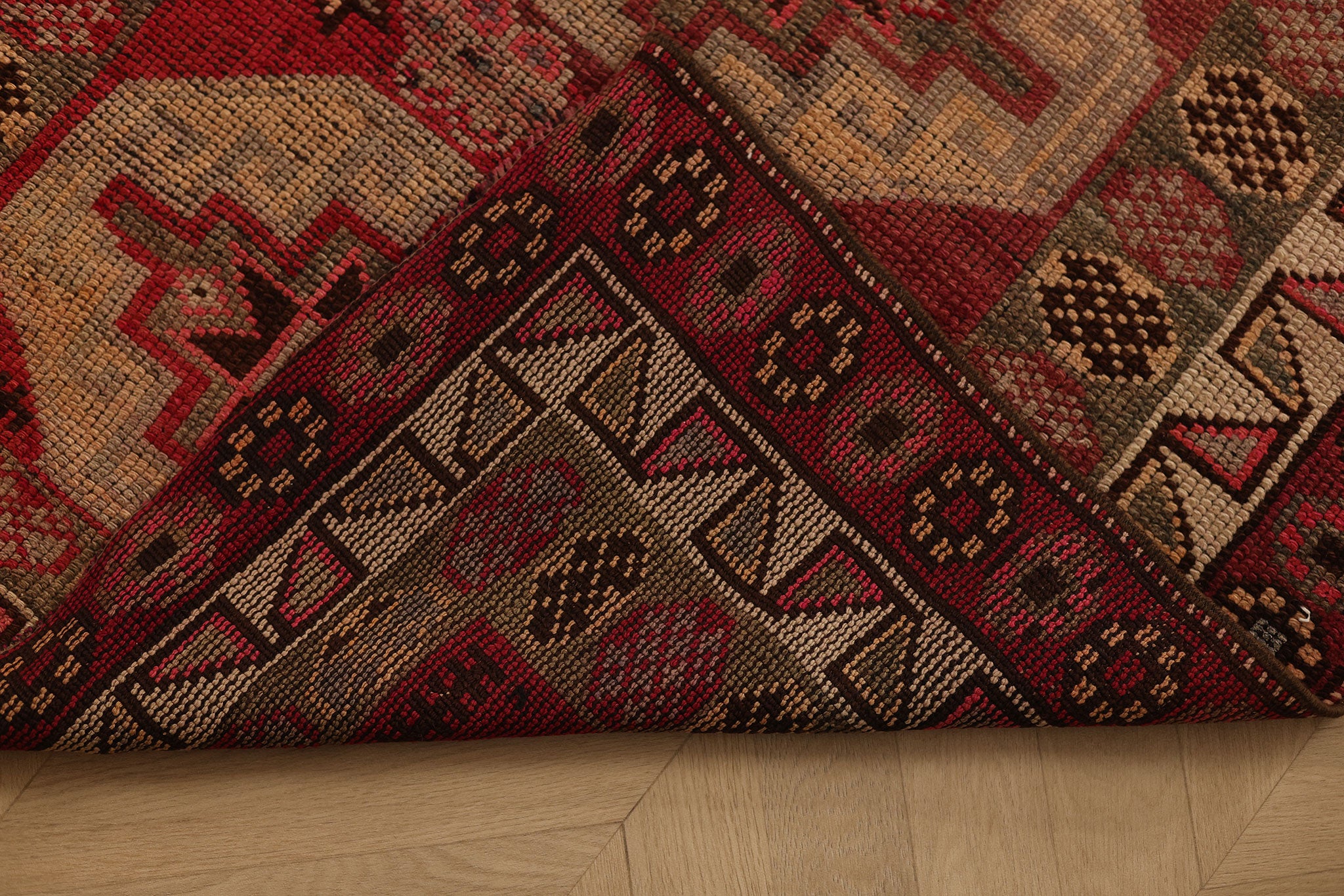 Lamveris Persian Style Runner Rug