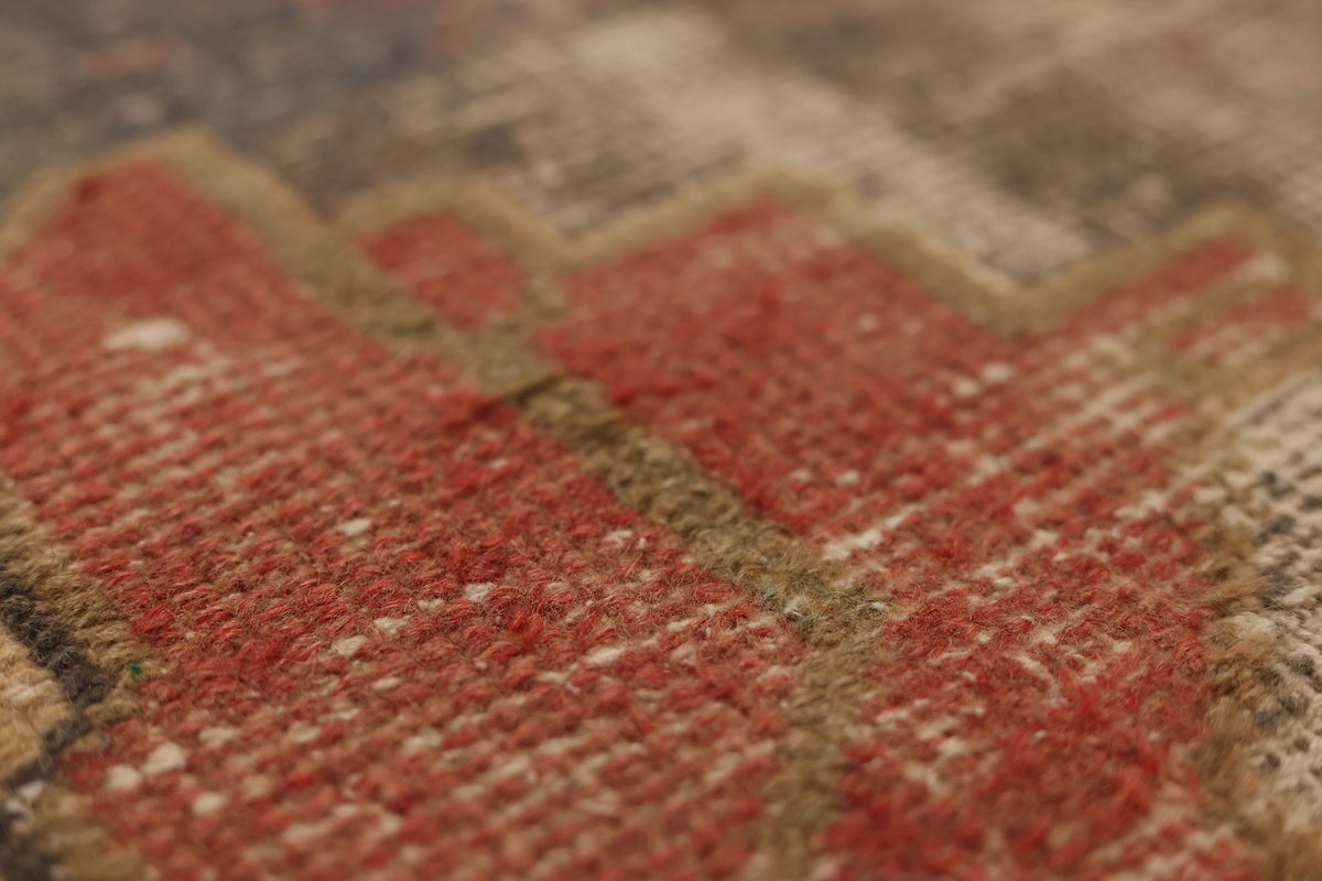 Vintage Nevşehir Turkish Runner Rug 2x9 ft — Red & Beige Geometric