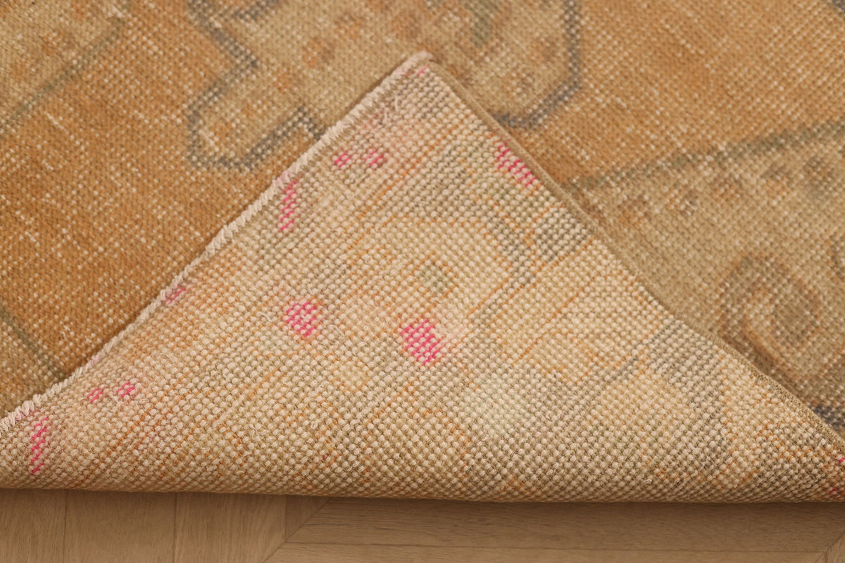 Vintage Nevşehir Turkish Runner Rug 3x7 ft — Beige & Brown Floral