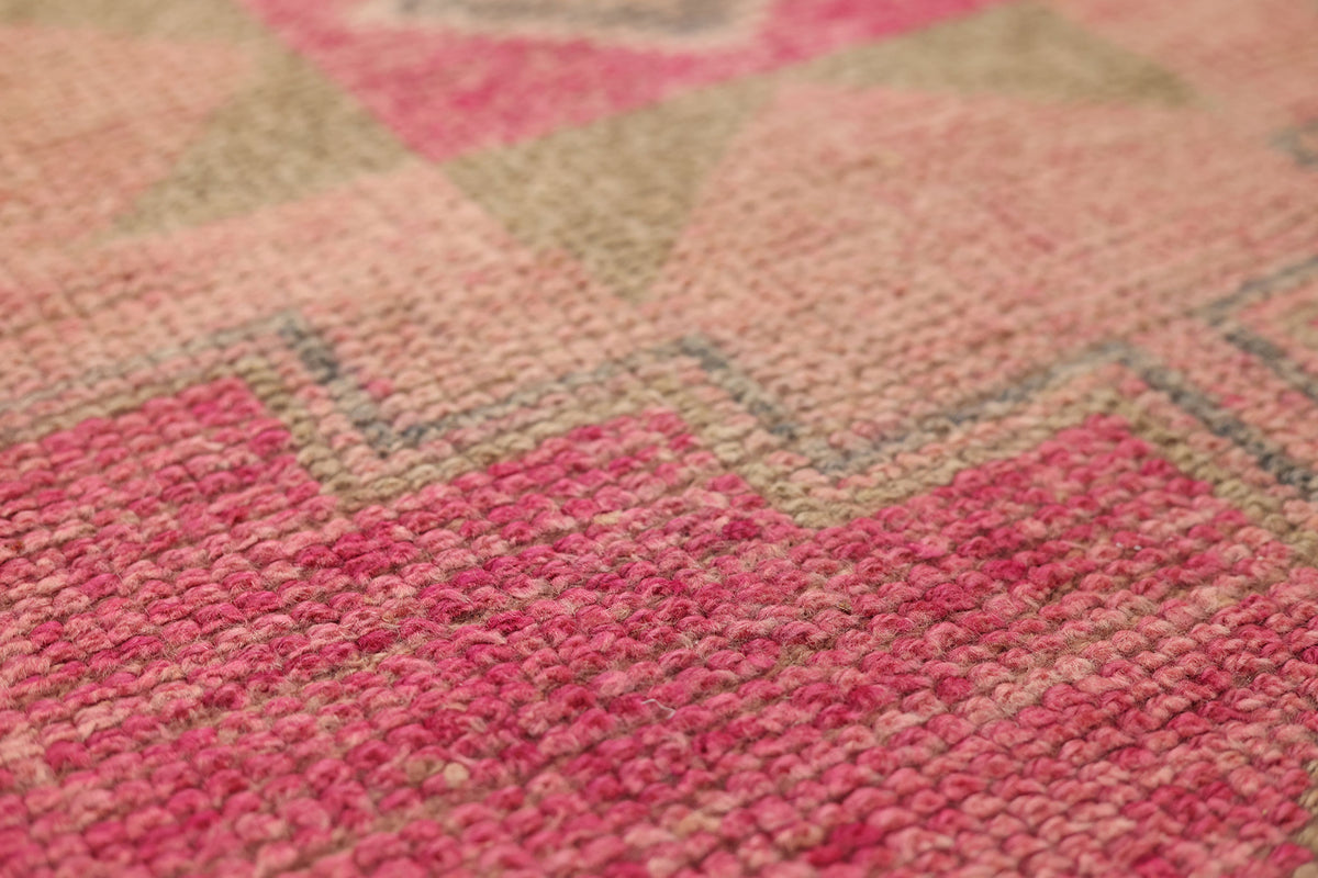 Tseniel Persian Style Runner Rug