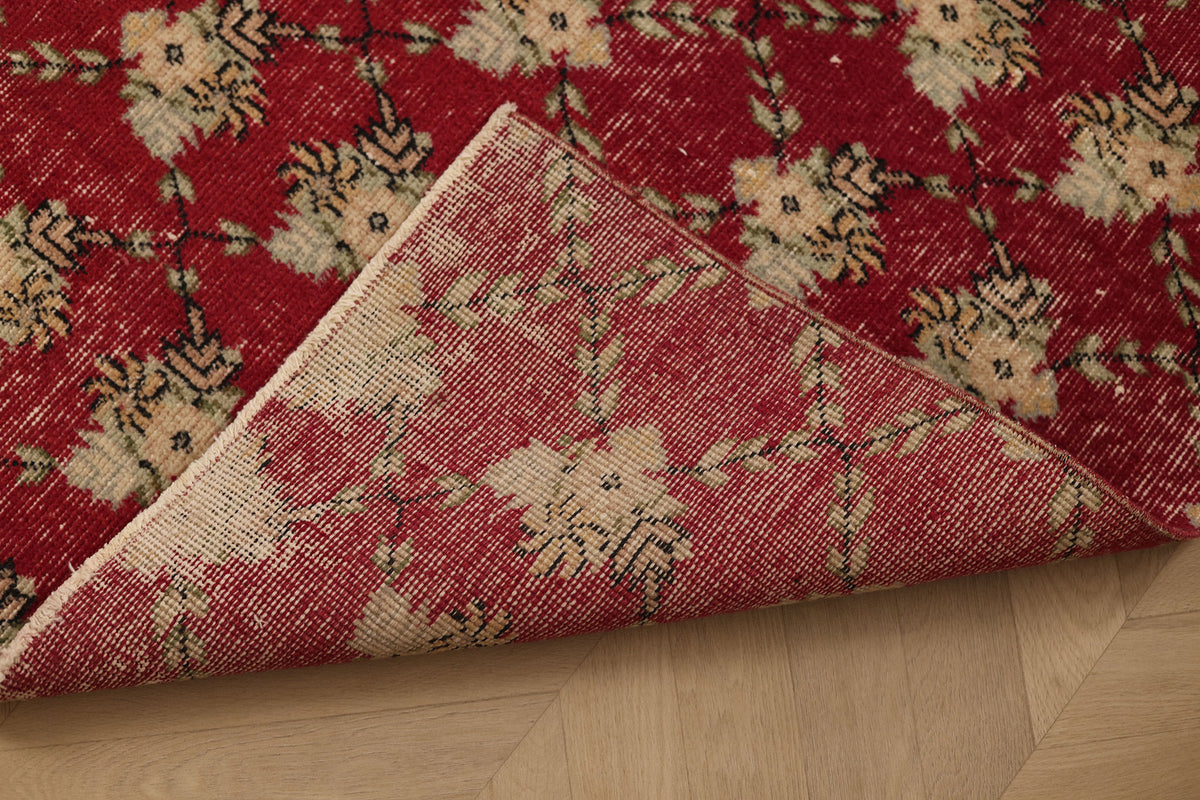 Vintage Isparta Turkish Runner Rug 2x5 ft — Red & Beige Distressed