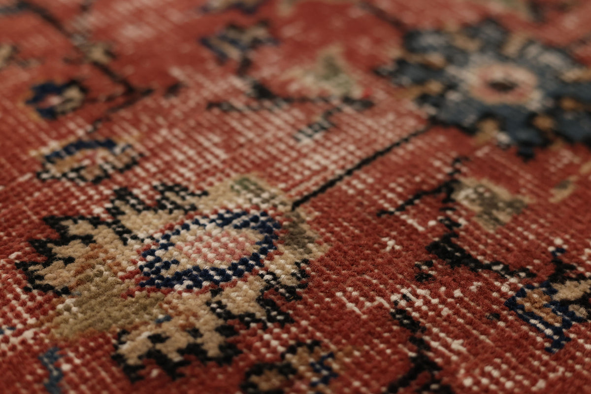 Vintage Isparta Turkish Runner Rug 2x4 ft — Red & Beige Floral