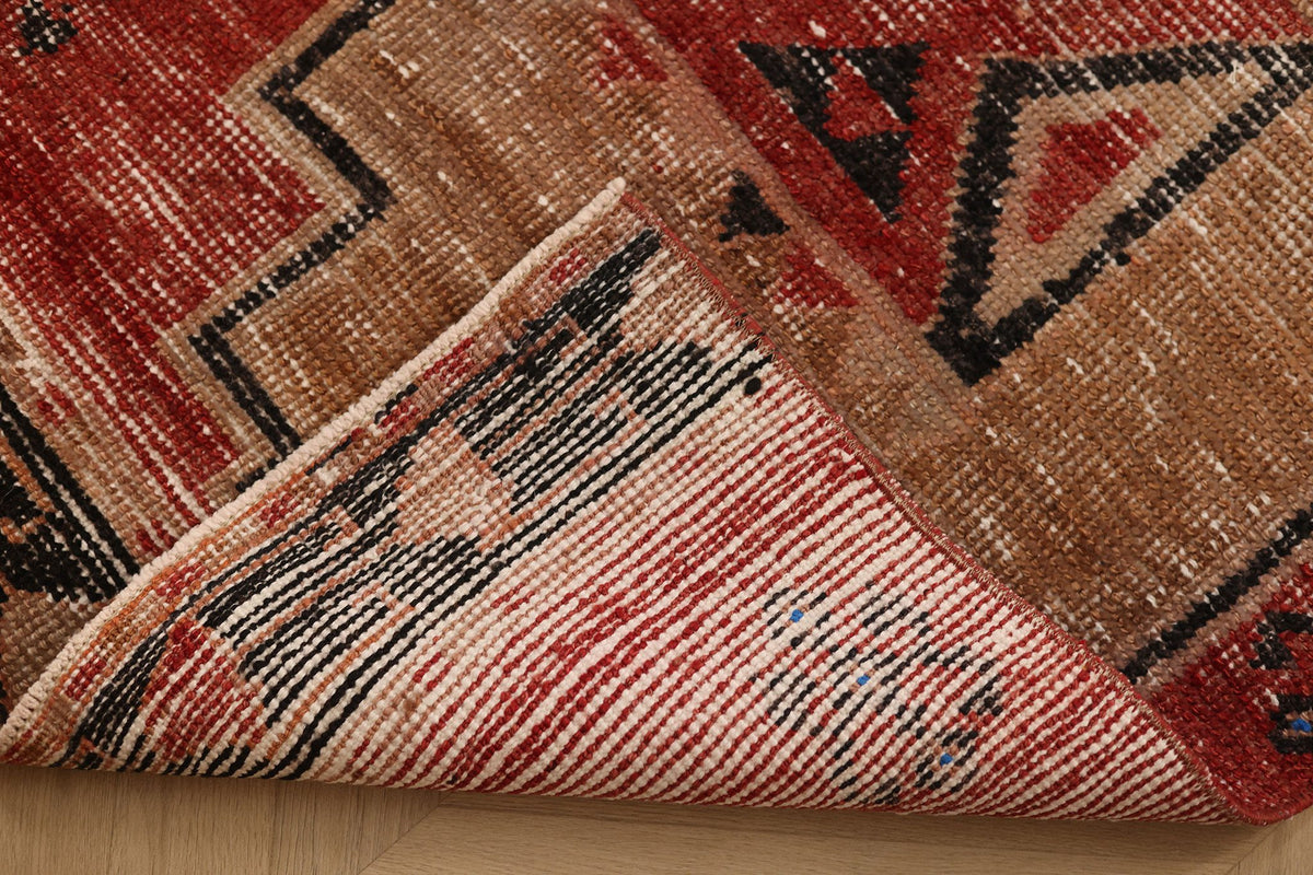 Vintage Malatya Turkish Runner Rug 3x14 ft — Red & Beige Geometric