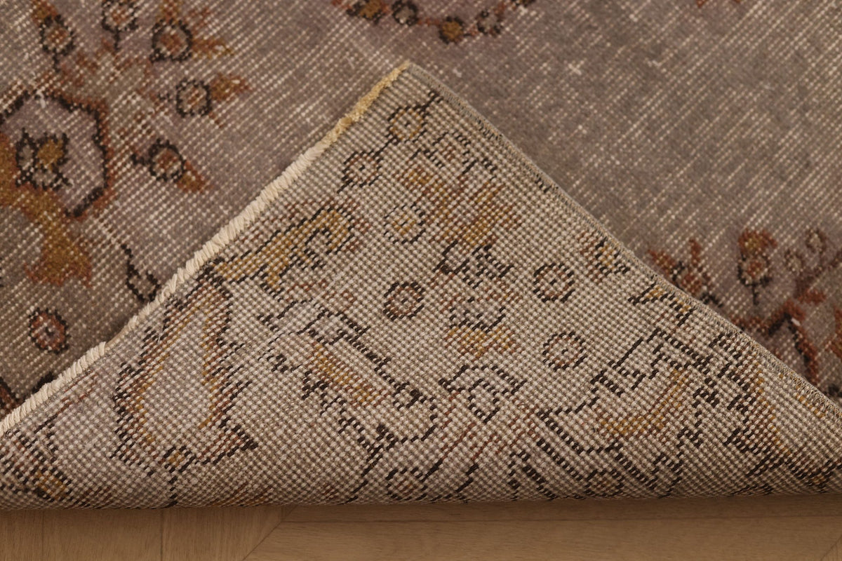 Vintage Isparta Turkish Runner Rug 4x7 ft — Gray & Brown Floral