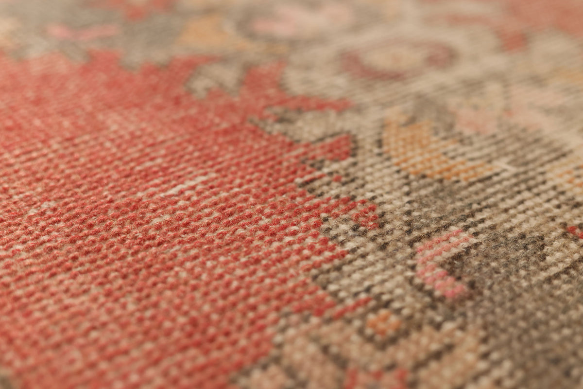 Vintage Niğde Turkish Runner Rug 3x9 ft — Red & Beige Distressed
