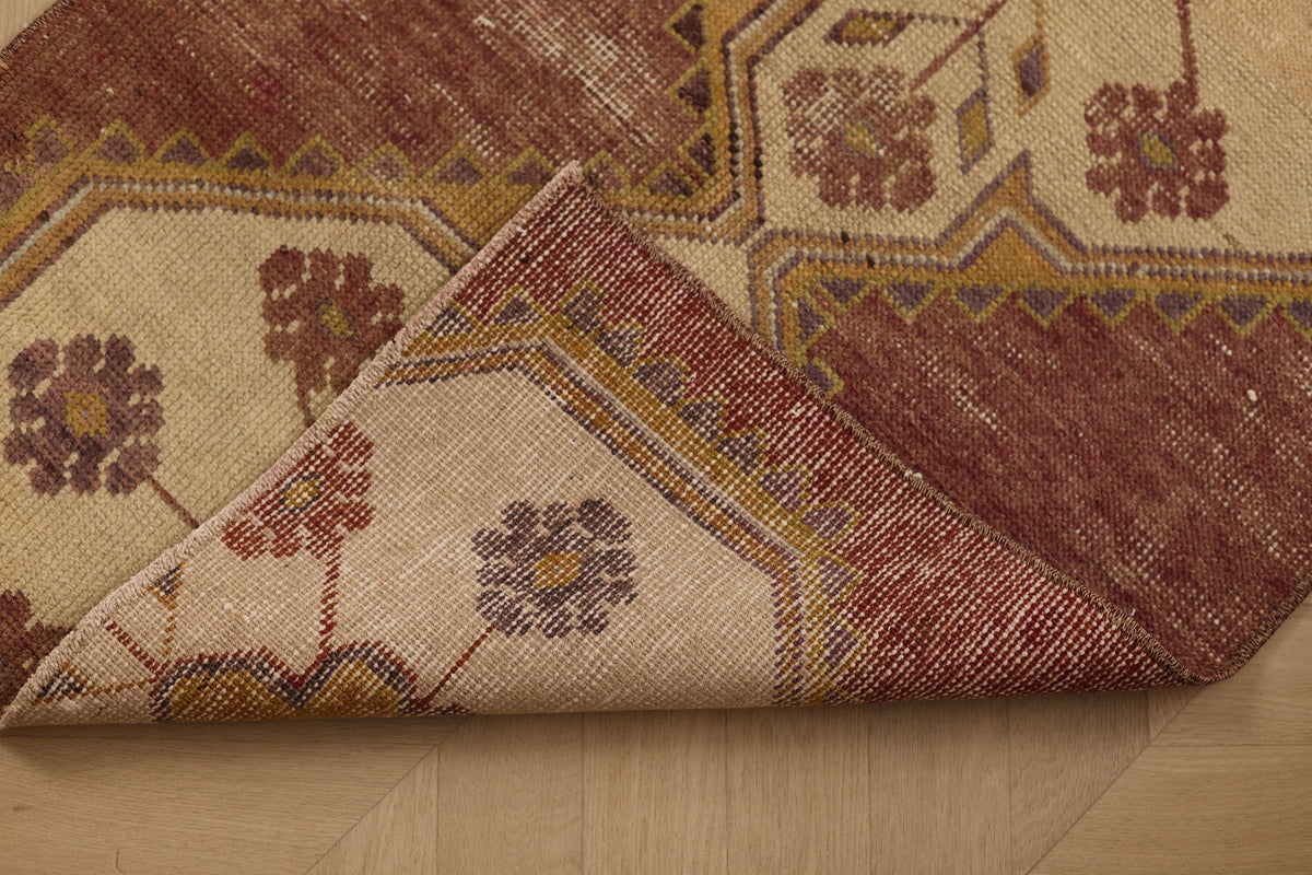 Vintage Niğde Turkish Runner Rug 2x5 ft — Red & Beige Floral