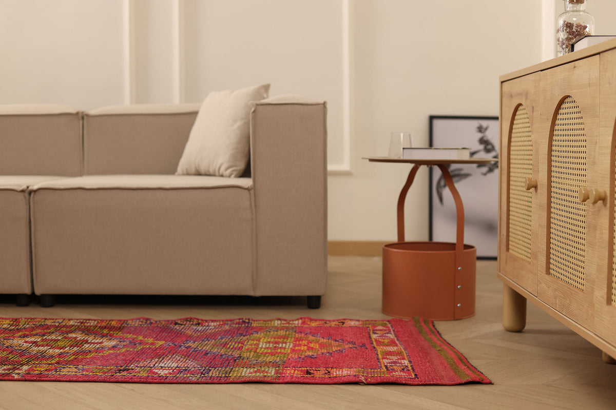 Dakhurethim Persian Style Runner Rug
