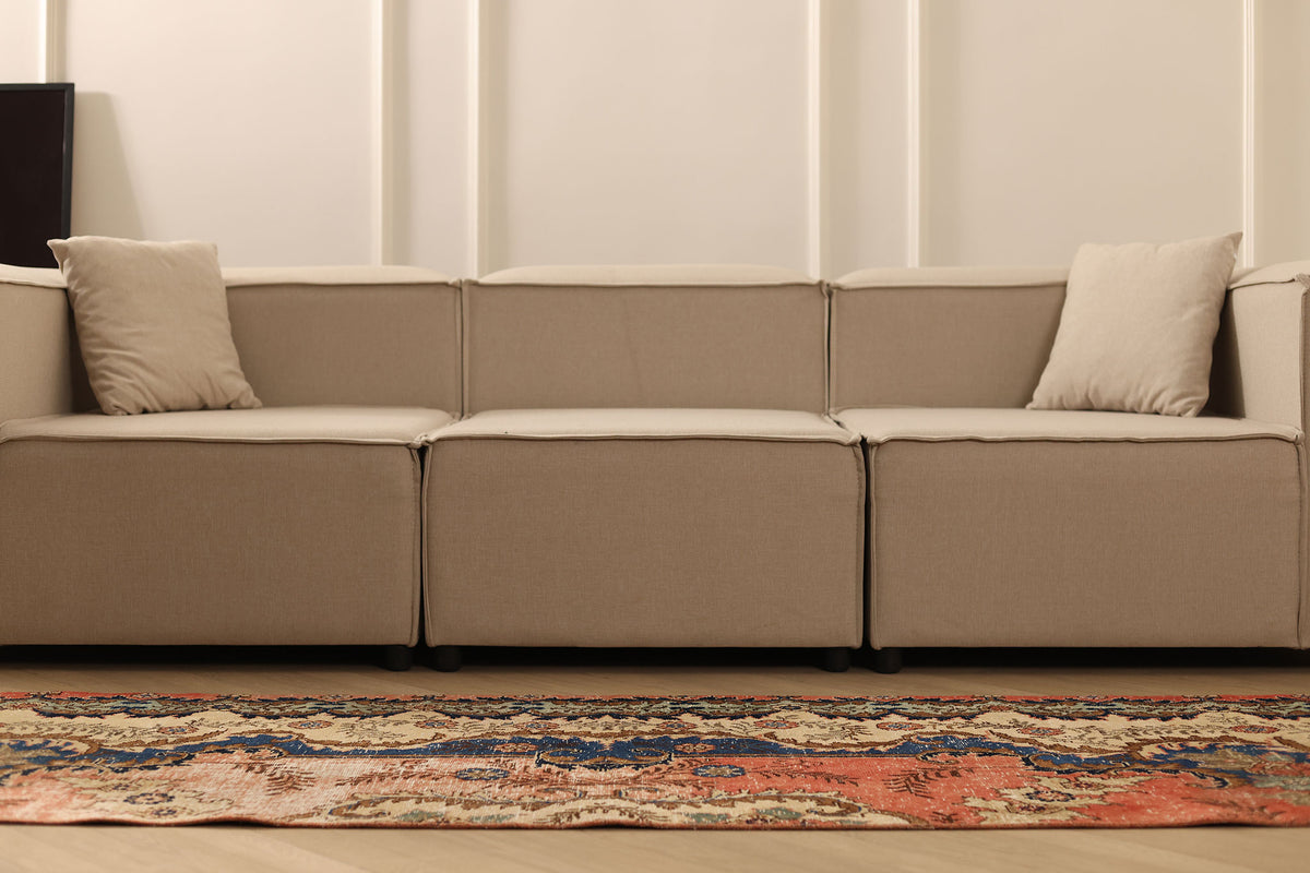 Dakhurethun Persian Style Runner Rug