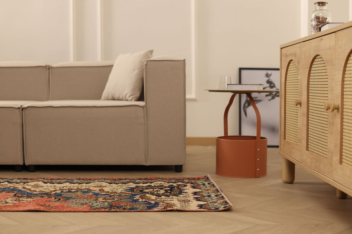 Dakhurethun Persian Style Runner Rug