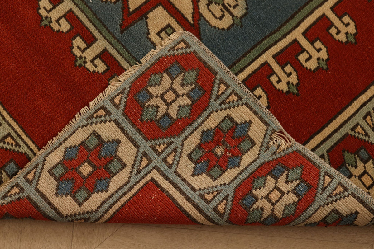 Vintage Uşak Turkish Area Rug 4x6 ft — Red & Blue Geometric