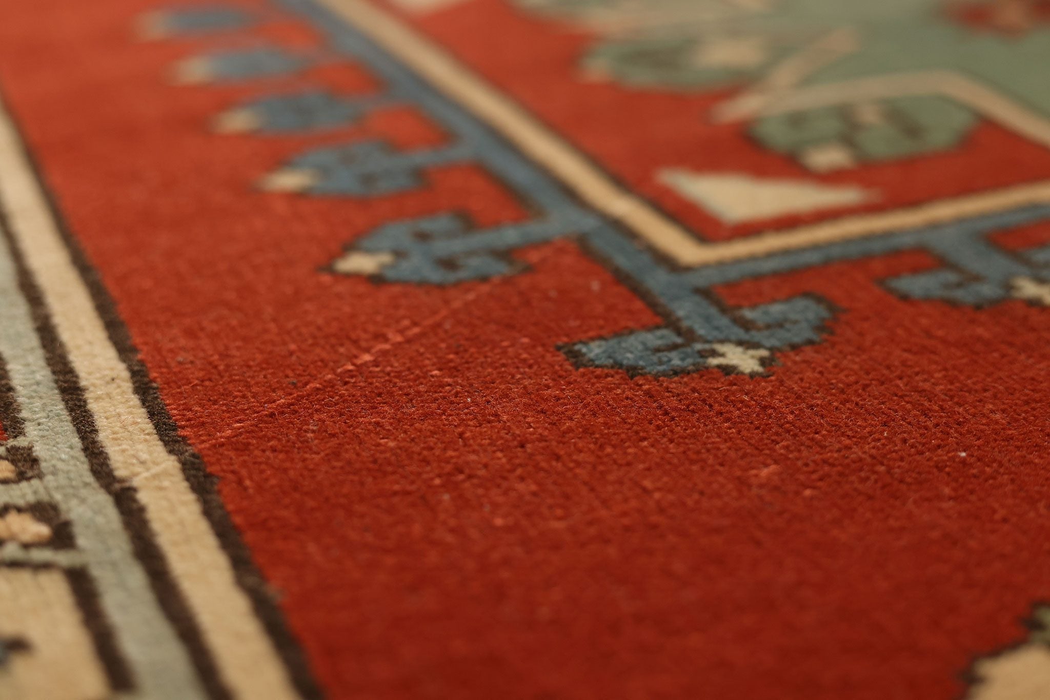 Vintage Uşak Turkish Area Rug 4x6 ft — Red & Blue Geometric