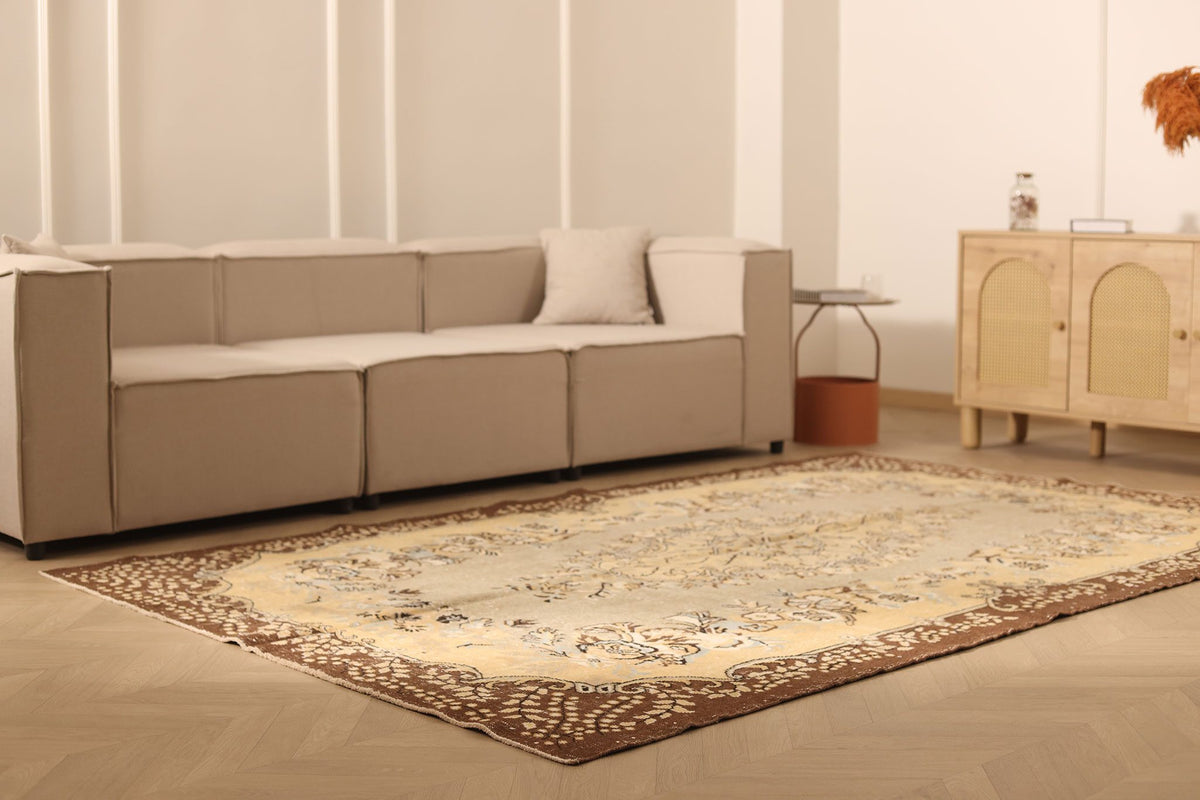 Vintage Isparta Turkish Area Rug 6x10 ft — Beige & Brown Floral