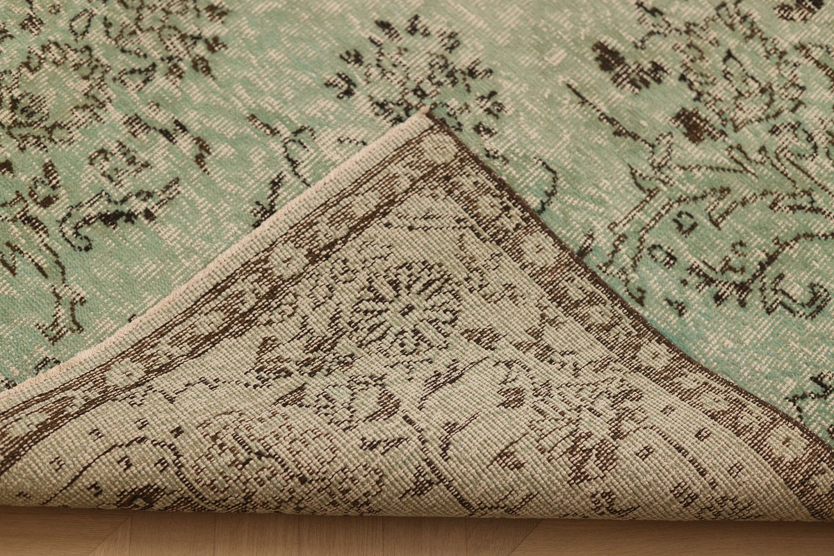 Vintage Isparta Turkish Area Rug 6x9 ft — Green & Gray Floral