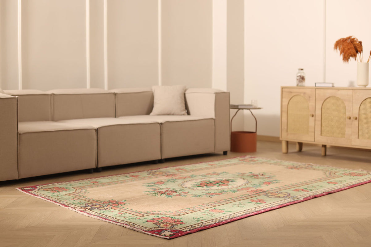 Vintage Isparta Turkish Area Rug 6x9 ft — Beige & Green Floral