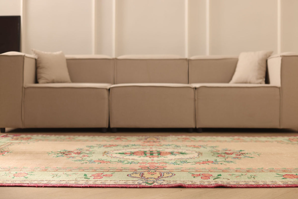 Vintage Isparta Turkish Area Rug 6x9 ft — Beige & Green Floral