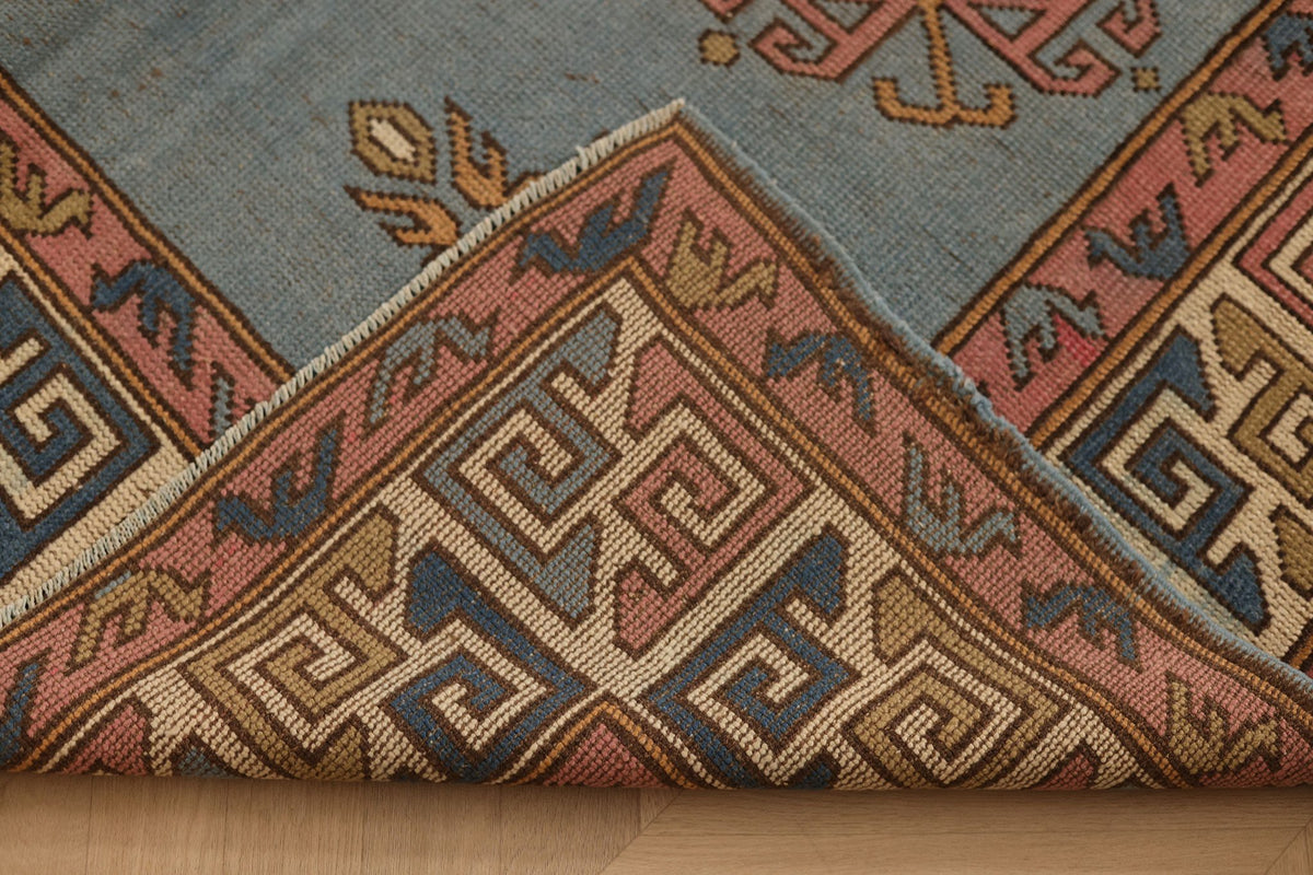 Vintage Uşak Turkish Area Rug 6x9 ft — Blue & Pink Geometric