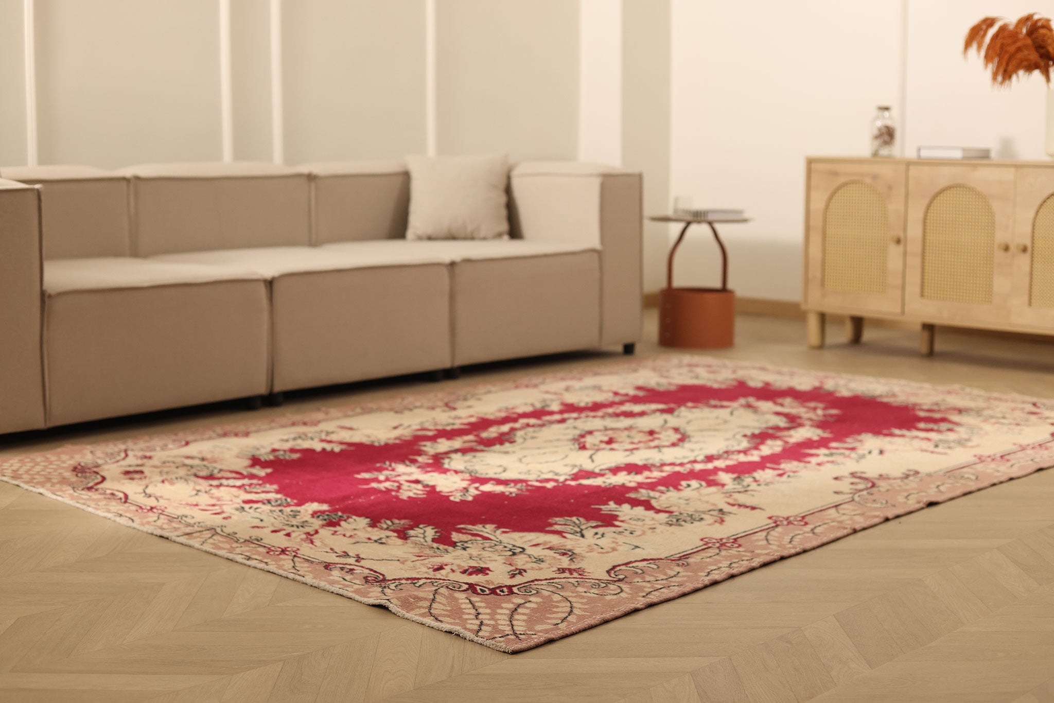 Vintage Isparta Turkish Area Rug 6x9 ft — Red & Beige Floral (No. 33602)
