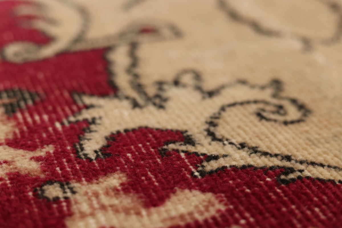 Vintage Isparta Turkish Area Rug 6x9 ft — Red & Beige Floral (No. 33602)