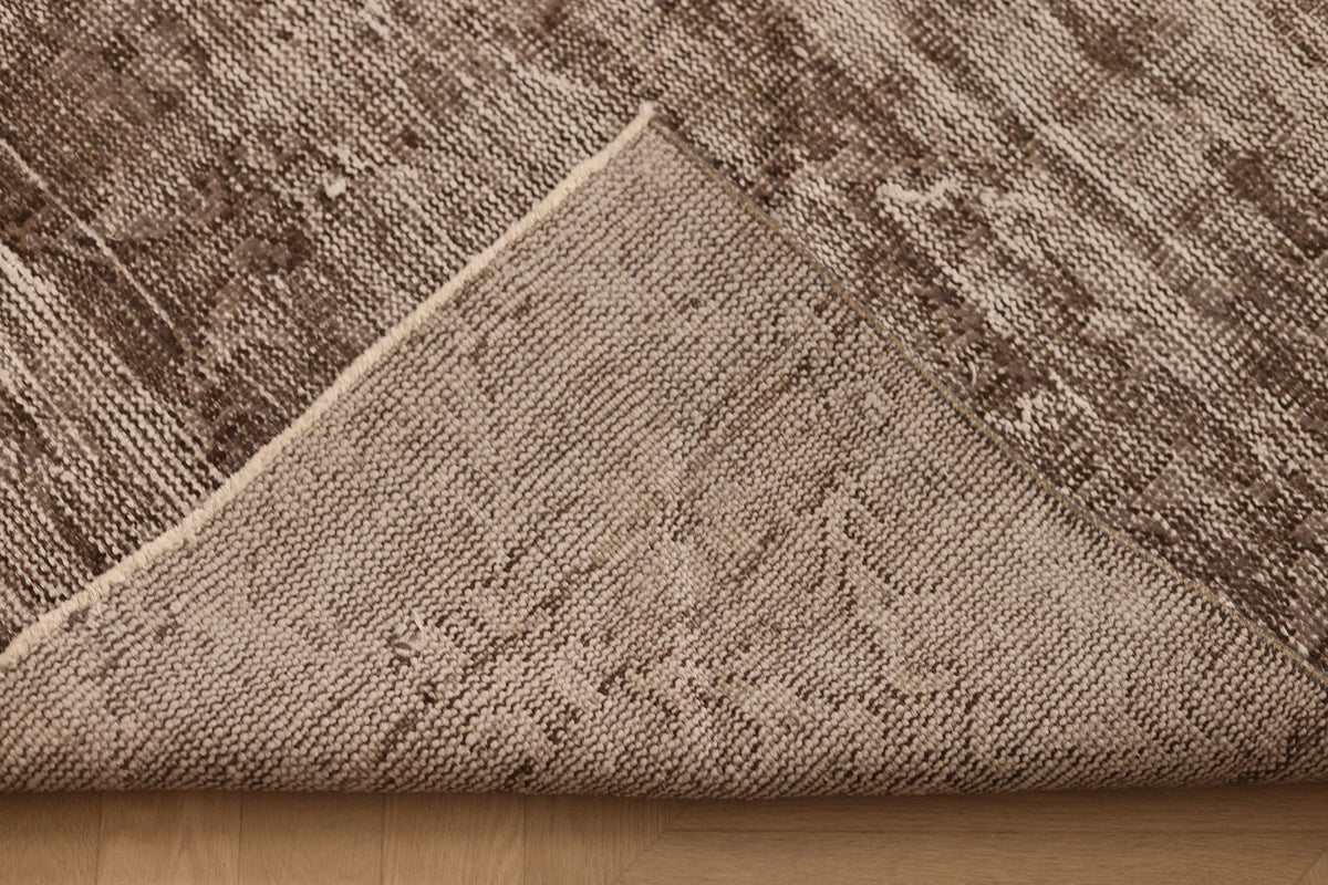 Vintage Isparta Turkish Area Rug 5x8 ft — Gray & Brown Distressed