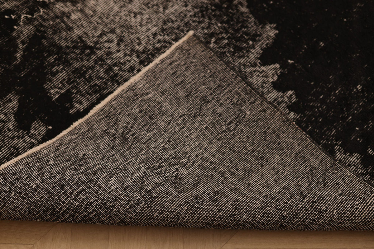 Vintage Isparta Turkish Area Rug 6x10 ft — Gray Overdyed
