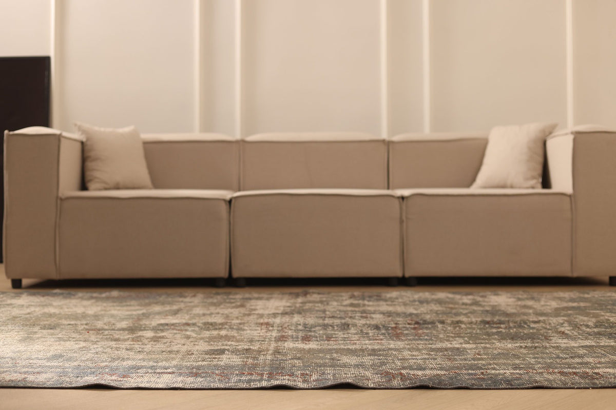 Vintage Manisa Turkish Area Rug 6x10 ft — Gray & Beige Distressed