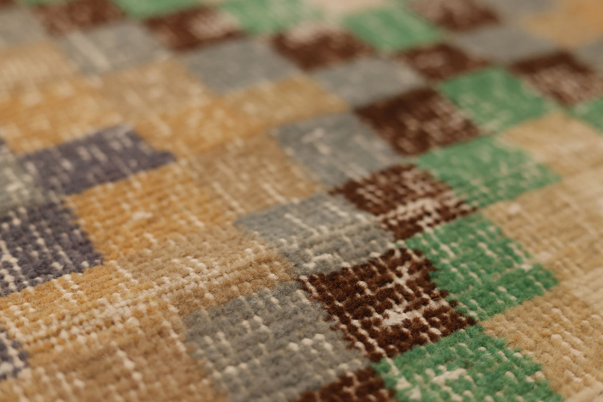 Vintage Isparta Turkish Runner Rug 2x7 ft — Beige & Green Geometric