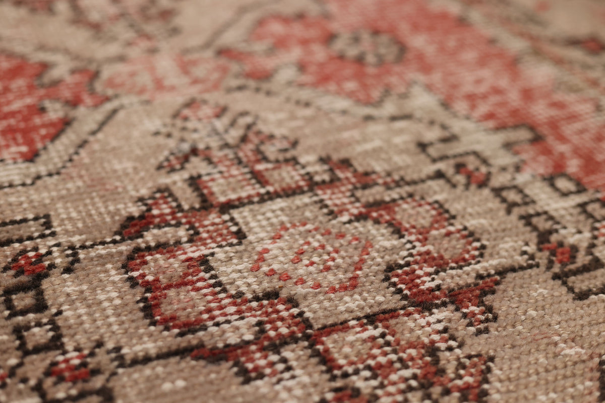 Vintage Niğde Turkish Runner Rug 2x6 ft — Red & Gray Geometric