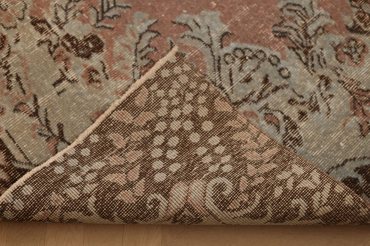 Vintage Isparta Turkish Area Rug 6x10 ft — Pink & Brown Floral
