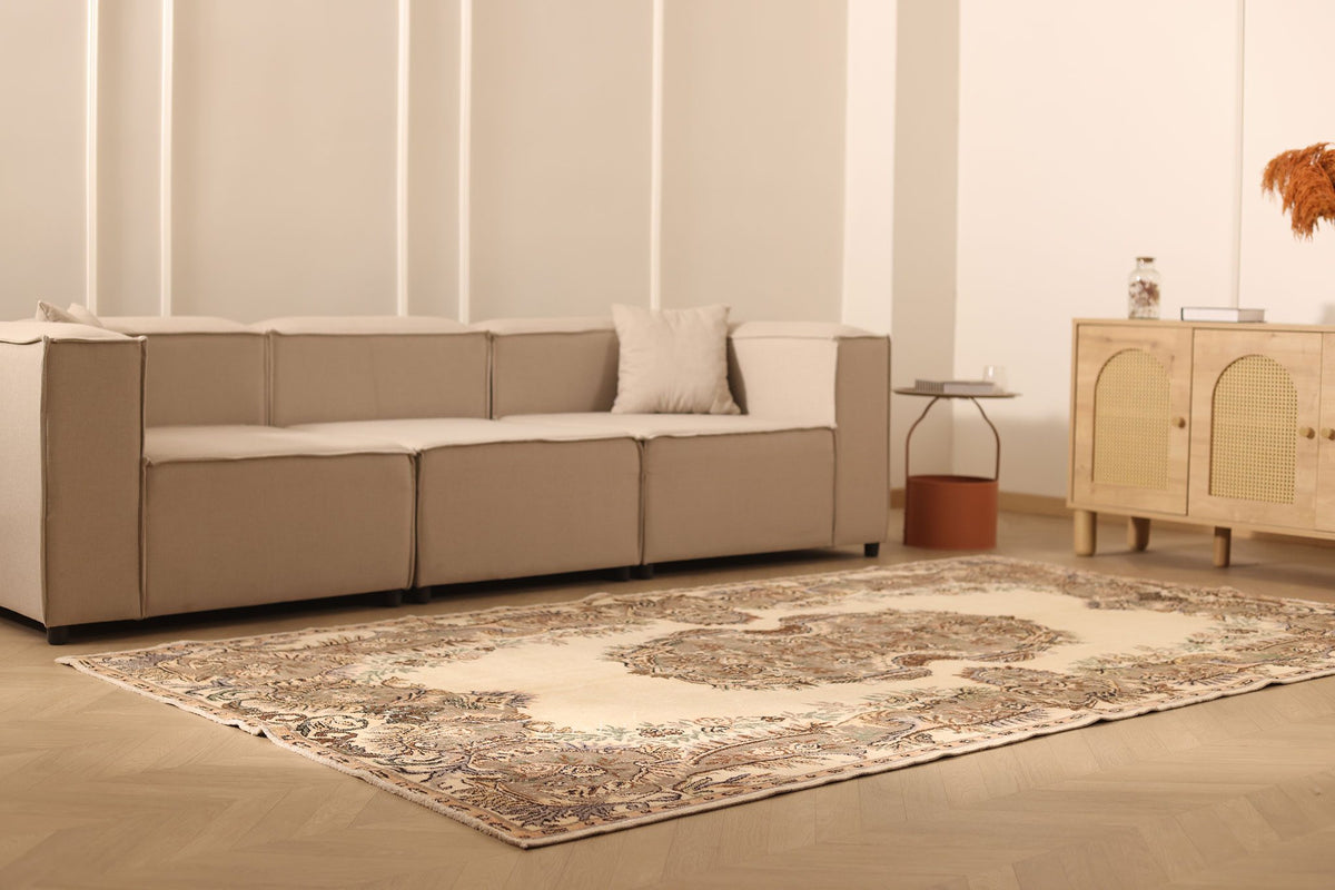 Vintage Isparta Turkish Area Rug 6x10 ft — Beige & Brown Floral