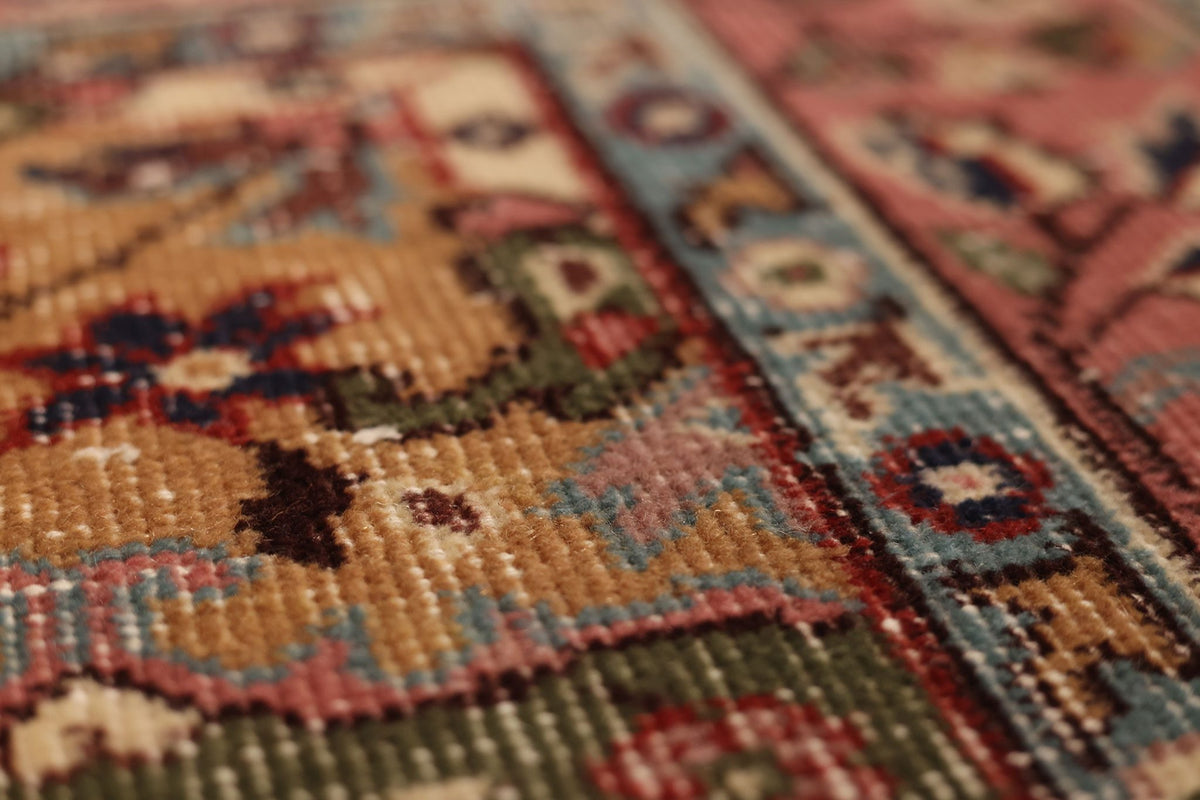 Vintage Isparta Turkish Area Rug 6x10 ft — Beige & Red Floral