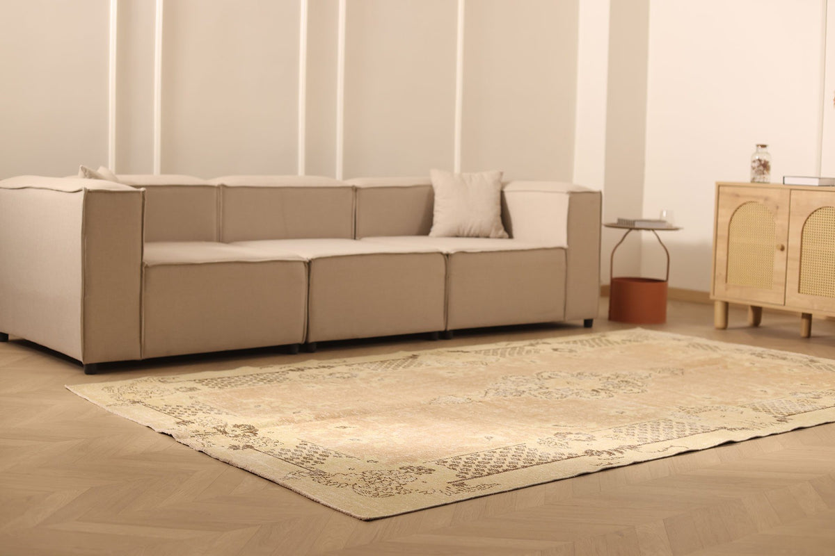 Vintage Isparta Turkish Area Rug 6x10 ft — Beige & Brown Floral