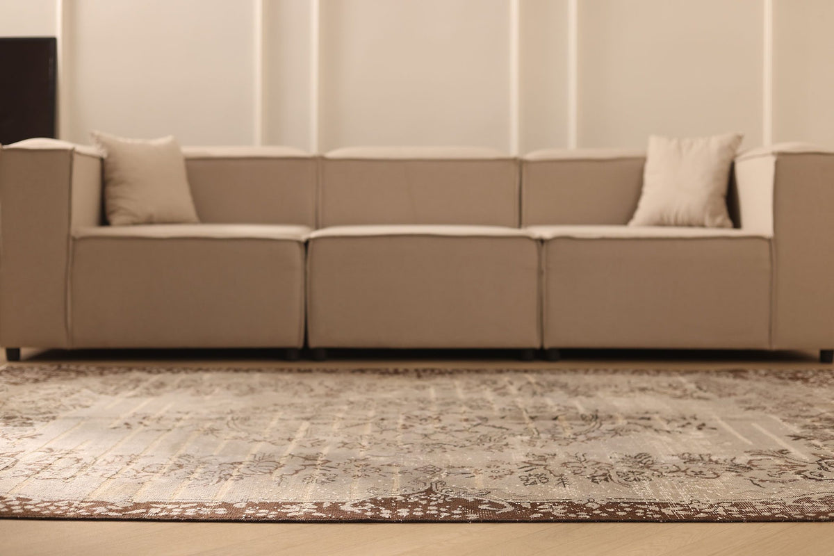 Vintage Isparta Turkish Area Rug 6x9 ft — Gray & Brown Floral