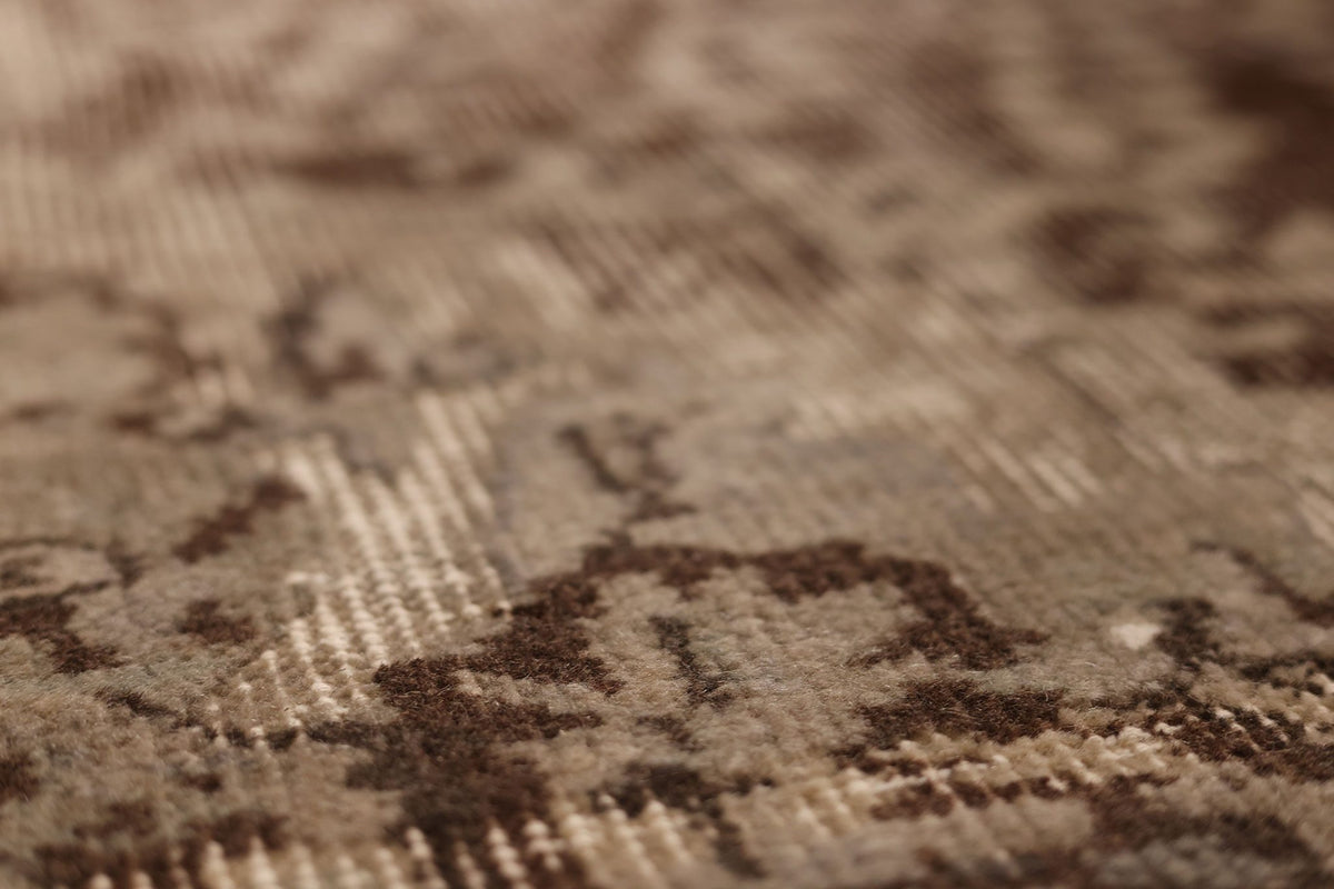 Vintage Isparta Turkish Area Rug 6x9 ft — Gray & Brown Floral