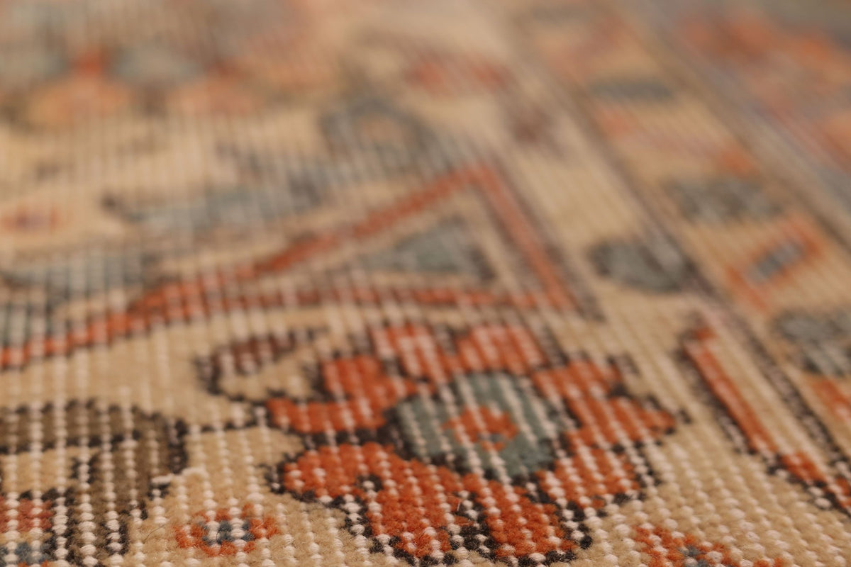 Vintage Isparta Turkish Area Rug 6x10 ft — Red & Beige Floral