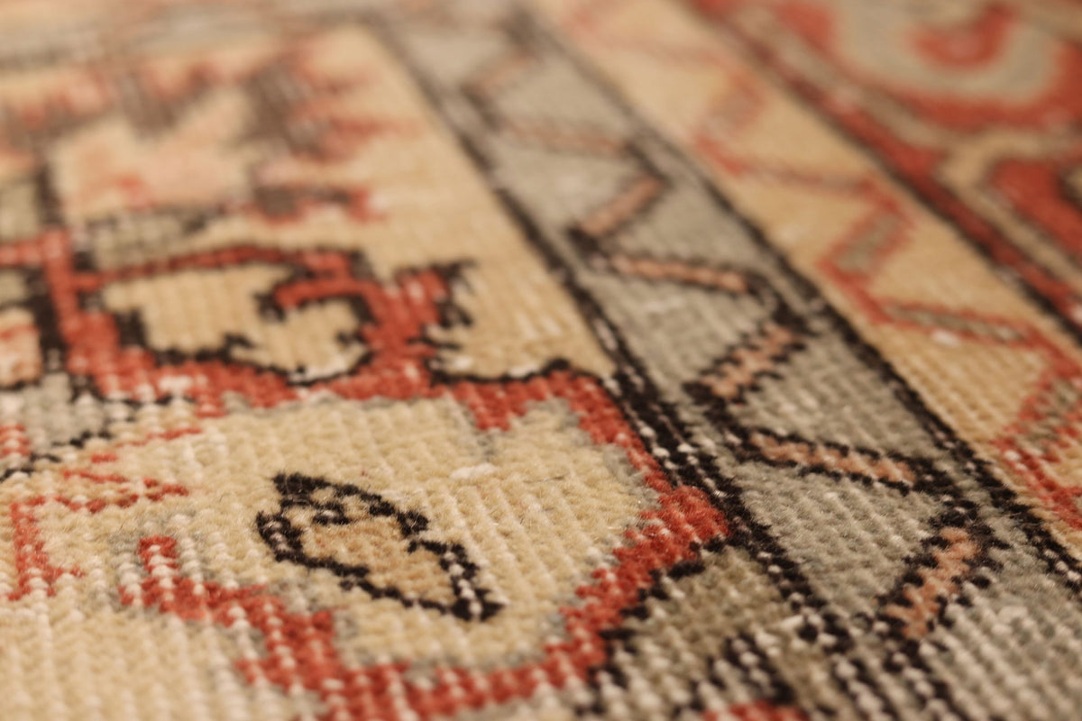 Vintage Isparta Turkish Area Rug 6x10 ft — Beige & Red Floral