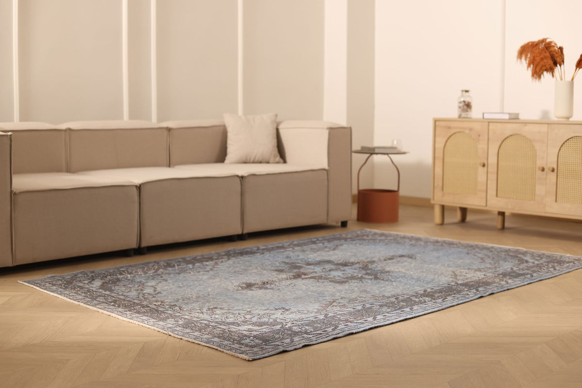Vintage Isparta Turkish Area Rug 6x9 ft — Blue & Gray Floral