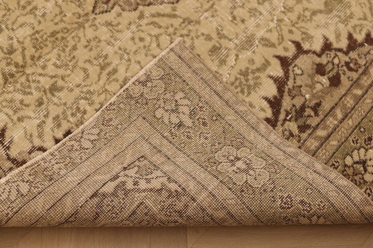 Vintage Isparta Turkish Area Rug 5x9 ft — Beige & Brown Floral