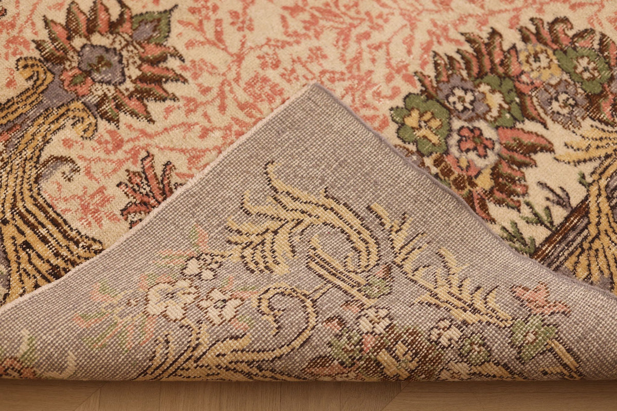 Vintage Isparta Turkish Area Rug 6x9 ft — Beige & Gray Floral