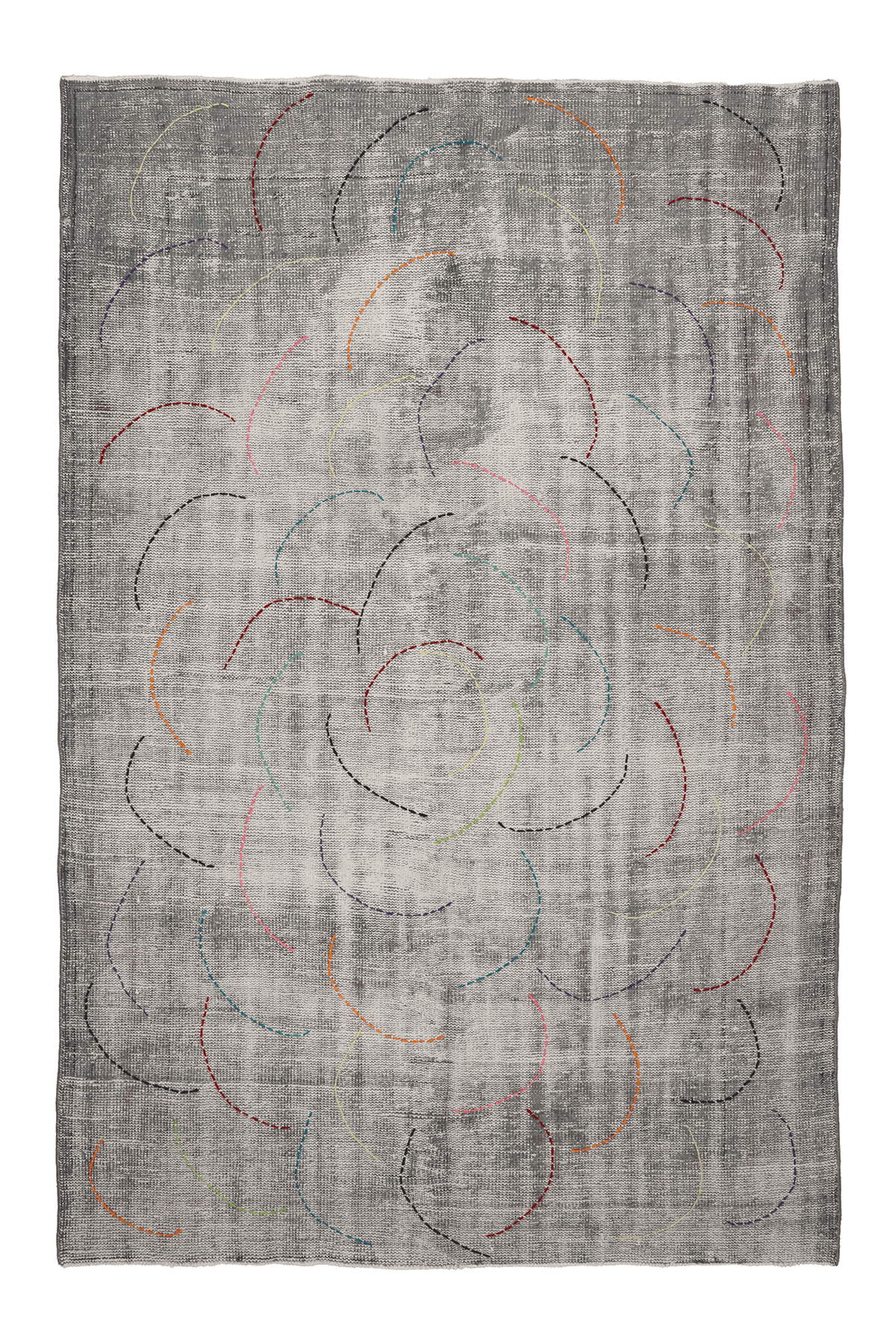 Vintage Isparta Turkish Area Rug 6x9 ft — Gray & White Geometric
