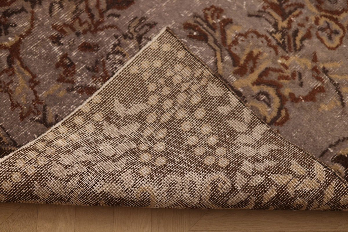 Vintage Isparta Turkish Area Rug 6x9 ft — Gray & Brown Floral
