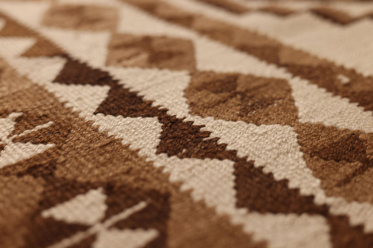 Vintage Southeastern Persian Style Kilim Runner Rug 4x10 ft — Brown & Beige Geometric