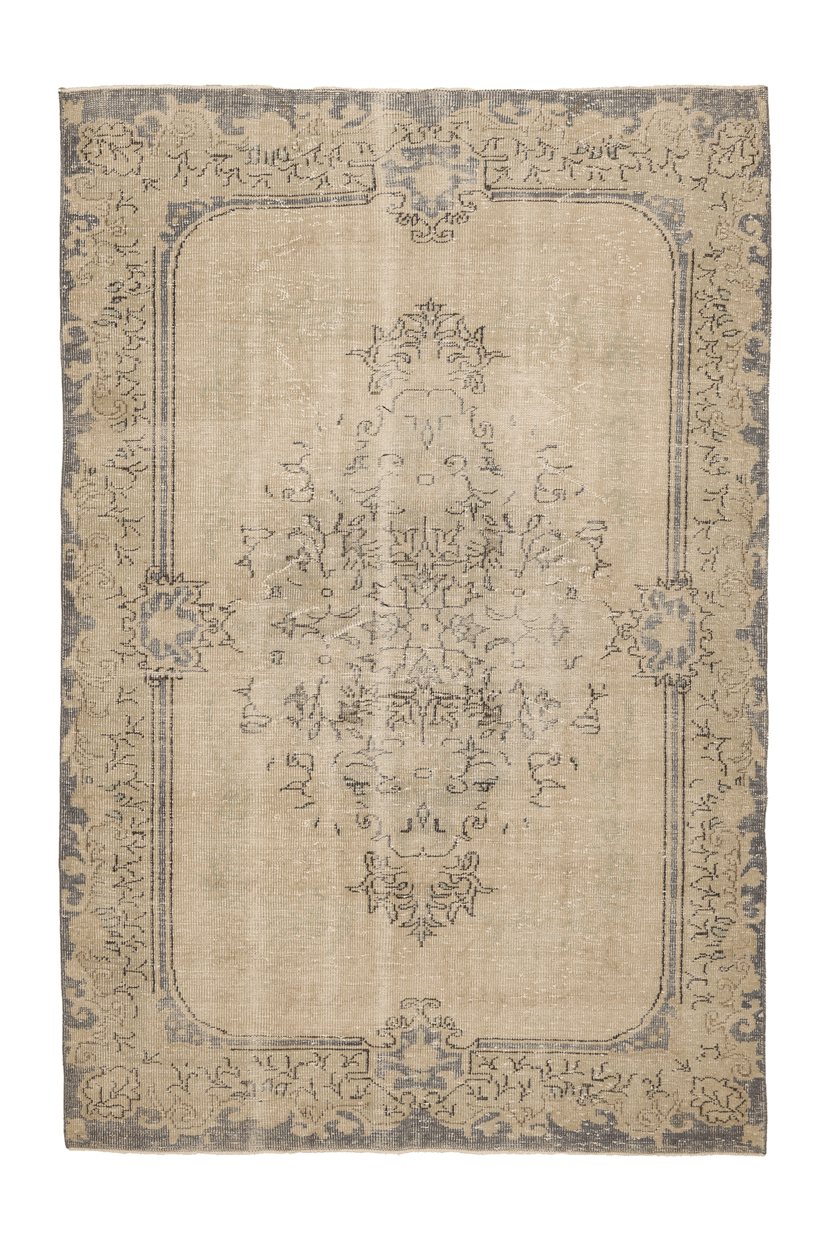 Vintage Isparta Turkish Area Rug 6x9 ft — Beige & Gray Floral