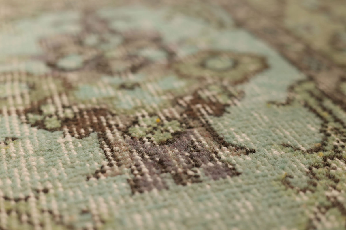 Vintage Isparta Turkish Area Rug 6x9 ft — Green & Gray Floral